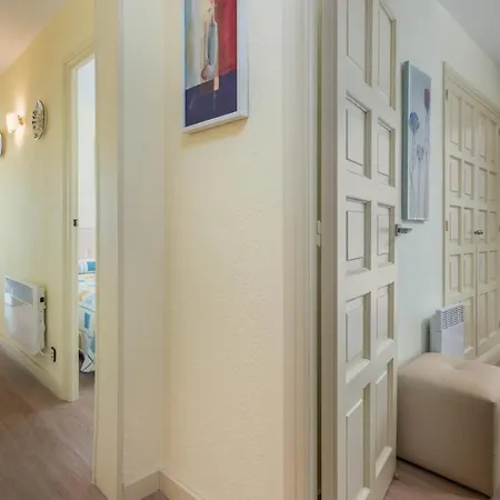 Les Onades I Apartment *